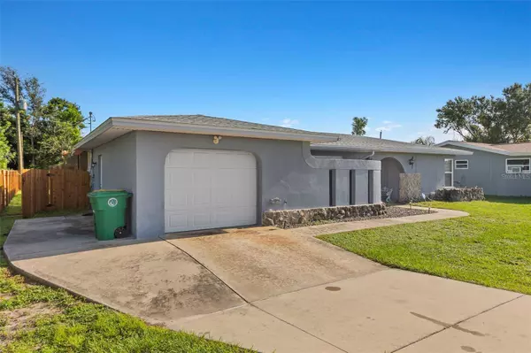 19436 EDGEWATER DR, Port Charlotte, FL 33948