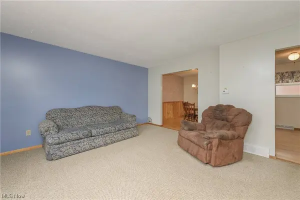 9063 Wil Verne DR, Windham, OH 44288