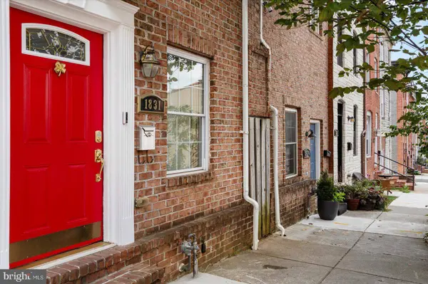 1831 E LOMBARD ST, Baltimore, MD 21231
