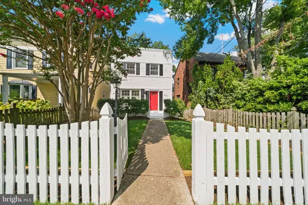 4918 BELT RD NW, Washington, DC 20016