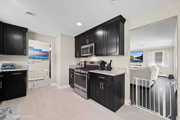 2424 Hacker Drive, Joliet, IL 60435