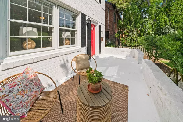 4918 BELT RD NW, Washington, DC 20016