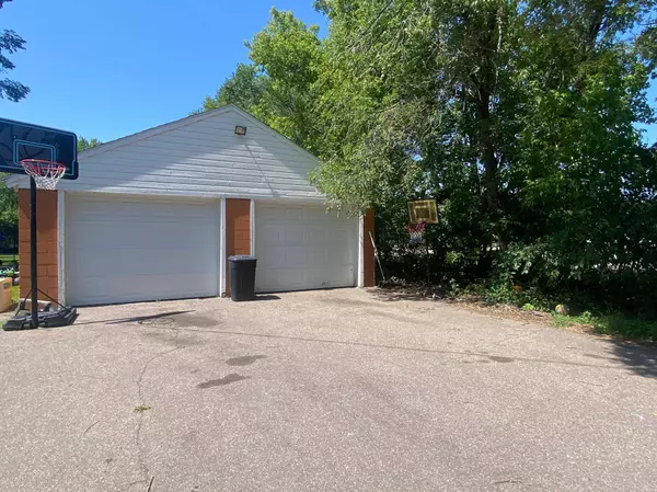 1413 2nd AVE, Mankato, MN 56001