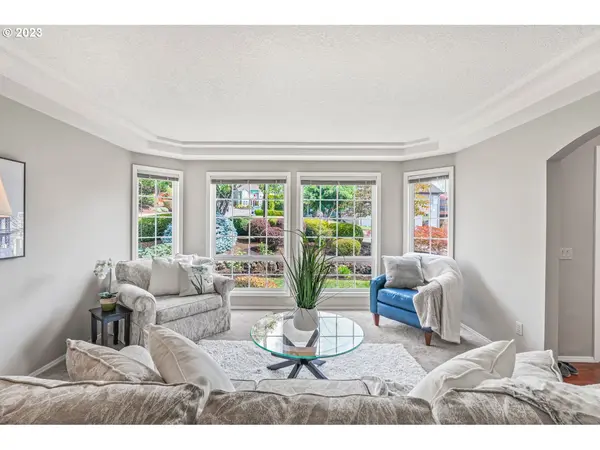 15721 SW WINDHAM TER, Portland, OR 97224