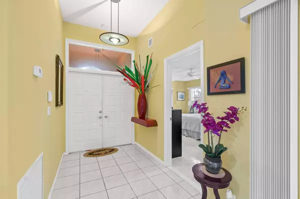 9854 Harbour Lake CIR, Boynton Beach, FL 33437