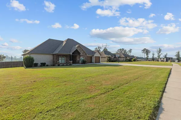 142 Oak Tree Ridge, Sheridan, AR 72150