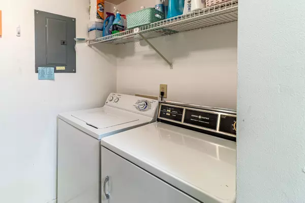 317 Knotty Pine CIR A-1, Greenacres, FL 33463