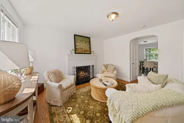 4918 BELT RD NW, Washington, DC 20016