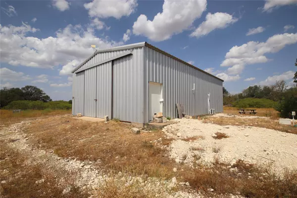 6700 County Road 410, Purmela, TX 76566