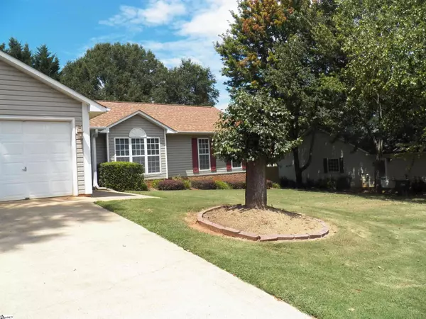 7 Stonington Way, Taylors, SC 29687