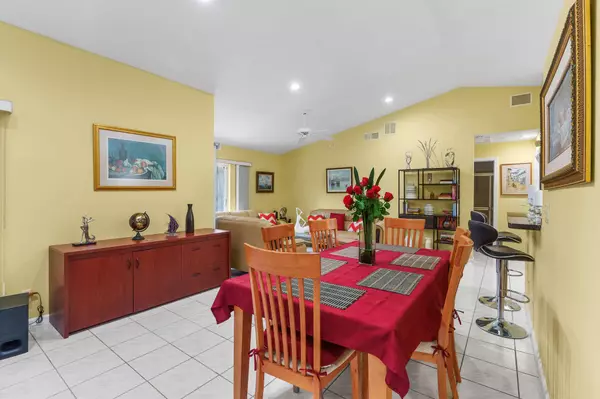 9854 Harbour Lake CIR, Boynton Beach, FL 33437