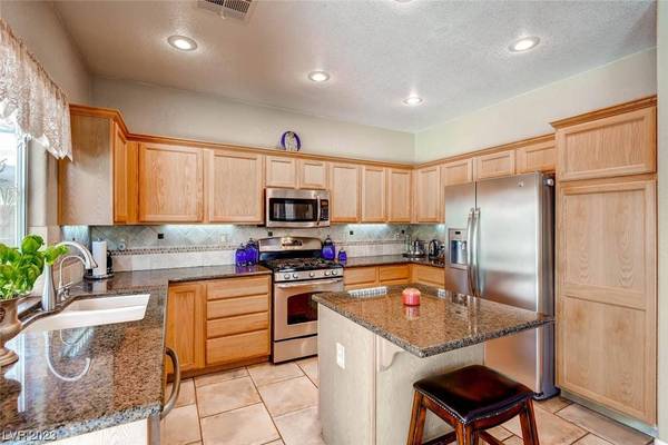 5771 Yellowcrest Court, Las Vegas, NV 89113