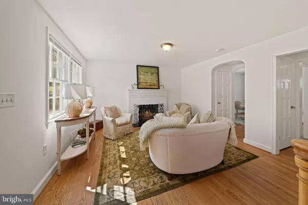 4918 BELT RD NW, Washington, DC 20016