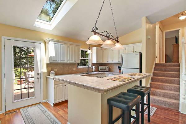 2616 Henzada AVE, Mchenry, IL 60050