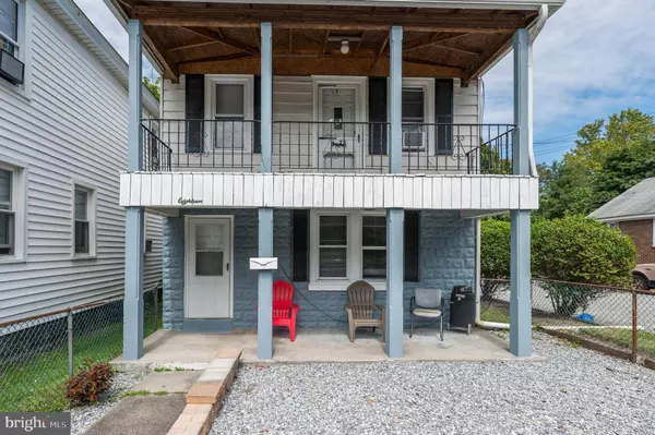 18 S SMITH AVE, Penns Grove, NJ 08069