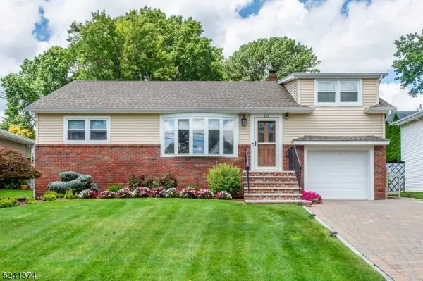 212 Starmond Ave, Clifton City, NJ 07013