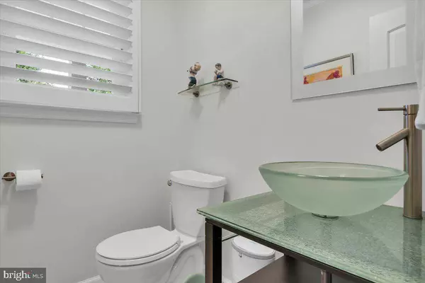 217 DEMAREST RD, Moorestown, NJ 08057