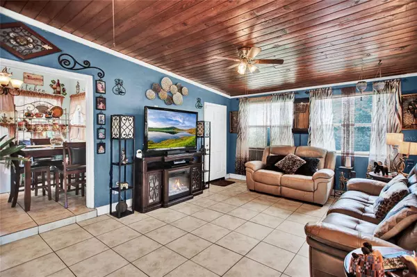 155 ARECA DR, Orlando, FL 32807