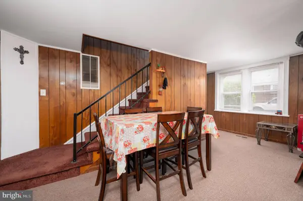 18 S SMITH AVE, Penns Grove, NJ 08069