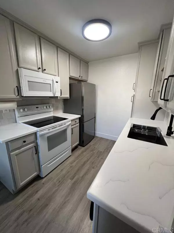 1240 N Broadway #13, Escondido, CA 92026