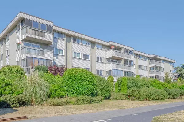 1525 Hillside Ave #305, Victoria, BC V8T 2C1