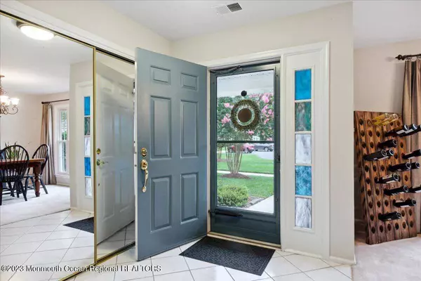 206 Ashwood Court, Howell, NJ 07731