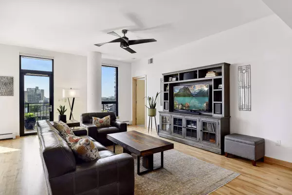 1240 S 2nd ST #933, Minneapolis, MN 55415