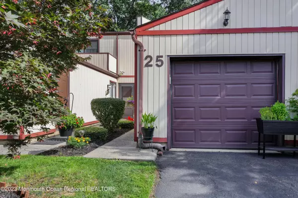 25 Ellen Heath Drive #25, Matawan, NJ 07747