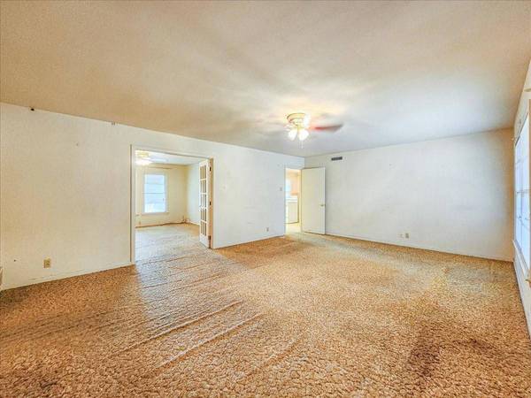 1221 Loma Alta Place, Cleburne, TX 76033