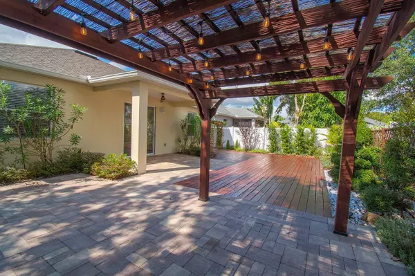 9954 SHADOW CREEK DR, Orlando, FL 32832