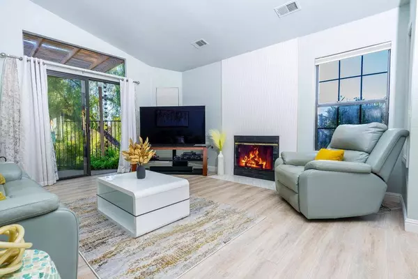 861 Huckleberry LN, Escondido, CA 92025