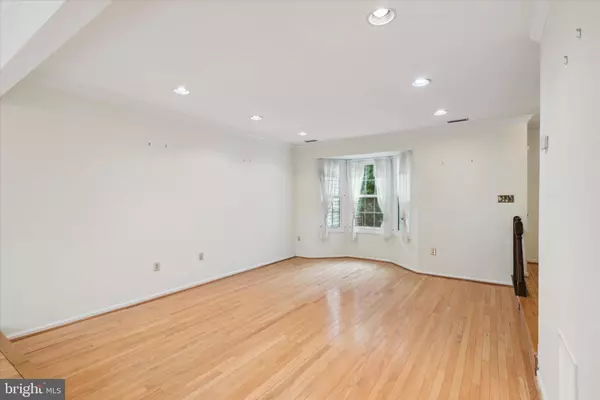 150 KENT CIR, Ambler, PA 19002