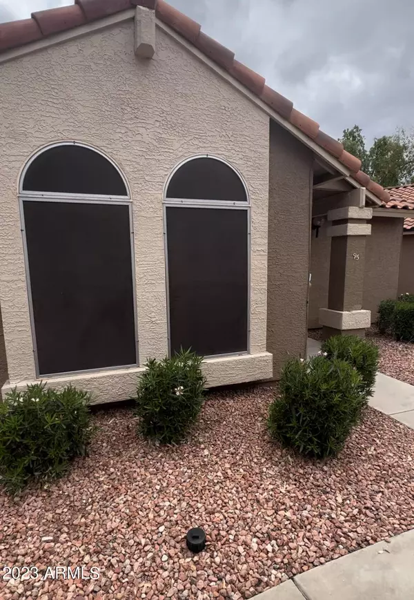 7040 W Olive Avenue #95, Peoria, AZ 85345