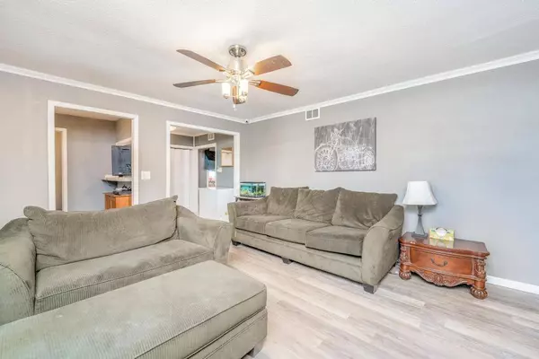 2428 W Graber St, Wichita, KS 67217