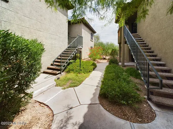 5751 N Kolb Road #14302, Tucson, AZ 85750