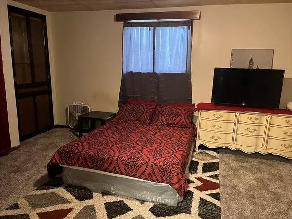 111 S West Street, Waynesburg, PA 15370