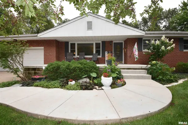 3518 W CAPITOL DR, Peoria, IL 61614