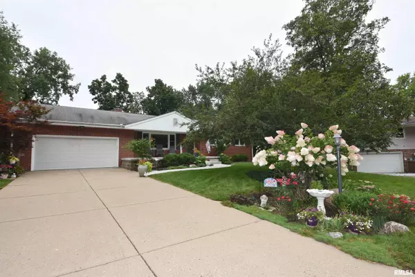 3518 W CAPITOL DR, Peoria, IL 61614