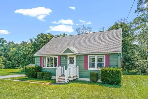 89 Loon Hill Rd, Dracut, MA 01826