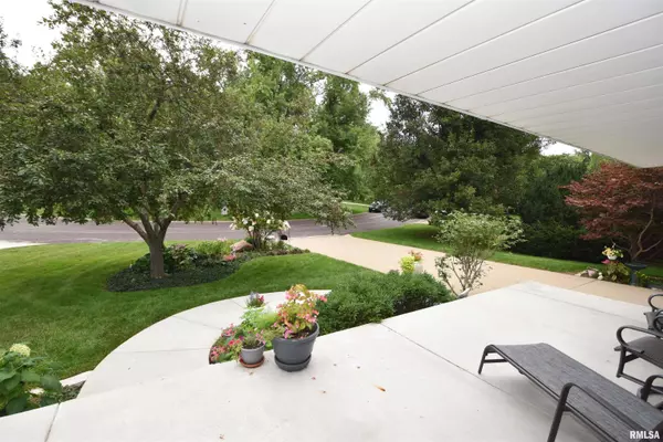 3518 W CAPITOL DR, Peoria, IL 61614