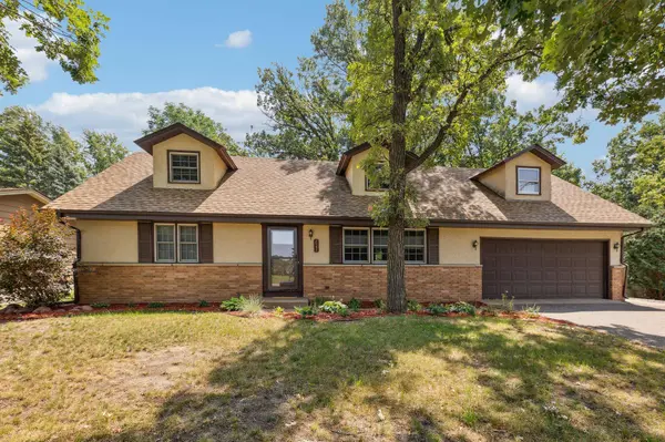 7441 Lyric LN NE, Fridley, MN 55432