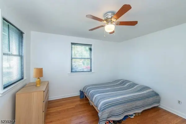 228 Bennington Ct, Clifton City, NJ 07013