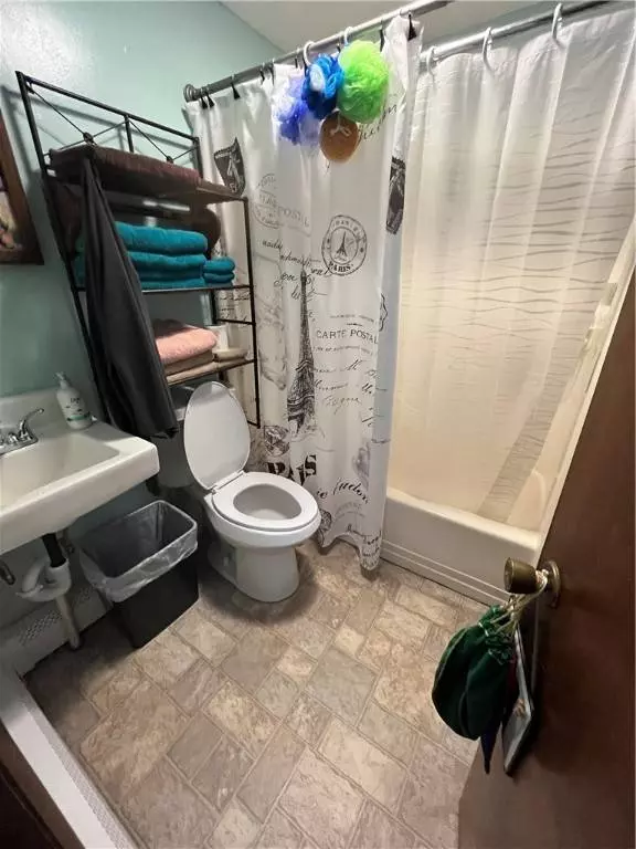 111 S West Street, Waynesburg, PA 15370