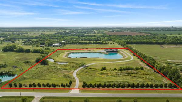 4661 S Greenwich Rd, Derby, KS 67037