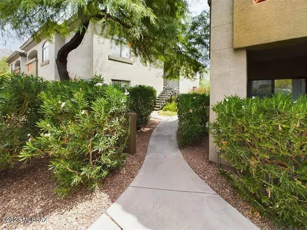 5751 N Kolb Road #14302, Tucson, AZ 85750