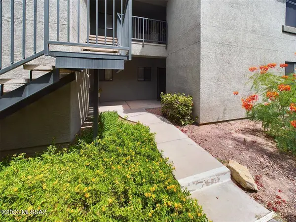 5751 N Kolb Road #14302, Tucson, AZ 85750