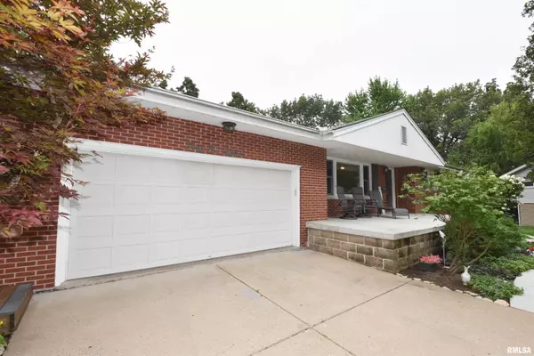 3518 W CAPITOL DR, Peoria, IL 61614