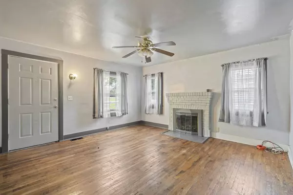 210 S Streets Ave, Elkton, KY 42220