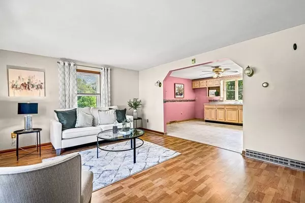 89 Loon Hill Rd, Dracut, MA 01826