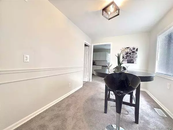 11520 MAXWELL Avenue, Warren, MI 48089